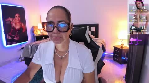 Emperatriz online show from January 15, 10:32 am