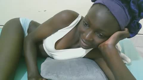 empress_ivy1 online show from April 28, 2:49 am