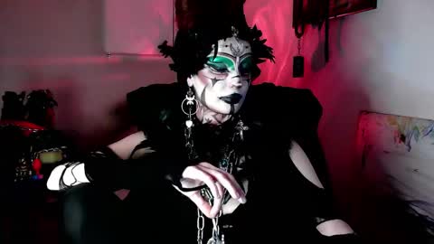 Morrigan online show from December 19, 11:13 am