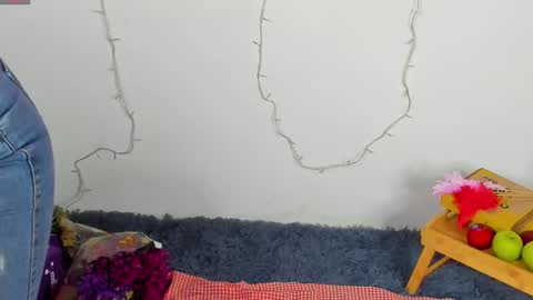 Snapshot of engelstone_ chatting on February 14, 11:31 am E N G E L online show from February 14, 11:31 am