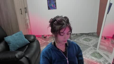 Leyla online show from March 18, 3:44 am