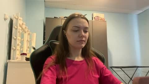 Lily online show from April 8, 3:08 am