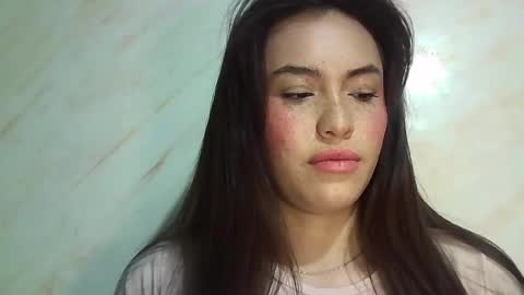 Erika online show from April 26, 4:05 pm