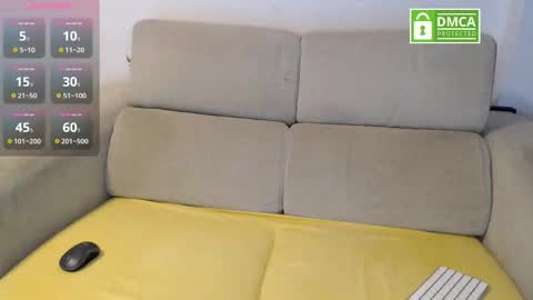 Snapshot of erikabird chatting on September 21, 10:08 pm ErikaBird online show from September 21, 10:08 pm