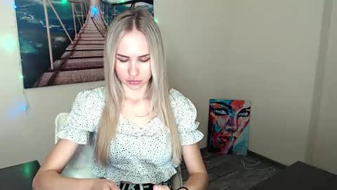 Snapshot of erikagavin chatting on October 3, 12:21 pm Erika online show from October 3, 12:21 pm