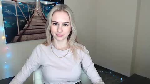Snapshot of erikagavin chatting on January 11, 1:01 pm Erika online show from January 11, 1:01 pm