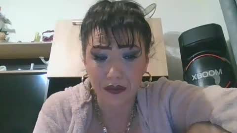 erikaguapa1989 online show from April 25, 2:36 am