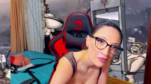Snapshot of erikalorren chatting on January 23, 9:39 pm erikalorren online show from January 23, 9:39 pm