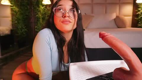 Eri  online show from April 21, 2:51 am