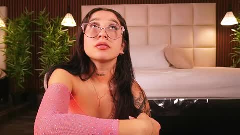 Eri  online show from April 23, 11:07 pm