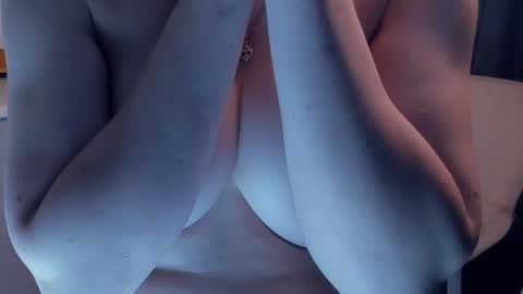 Olivia online show from January 24, 1:25 pm