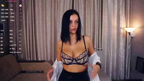Snapshot of erlinefairall chatting on September 18, 7:56 pm Erline and Monica online show from September 18, 7:56 pm
