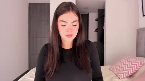 Snapshot of erotic_boobs chatting on February 24, 8:14 pm Karen online show from February 24, 8:14 pm