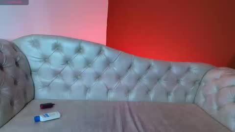Snapshot of eryx_eriscor chatting on September 20, 4:33 am Eryx online show from September 20, 4:33 am
