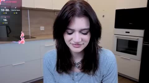 EshleGreen online show from November 30, 5:50 pm