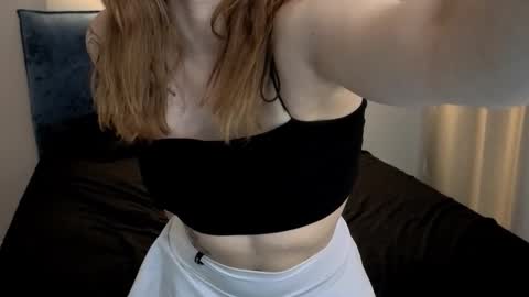 EshleGreen online show from February 1, 7:12 pm