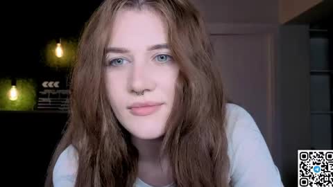 EshleGreen online show from April 25, 8:39 pm