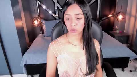 Esmeralda online show from March 21, 7:52 pm