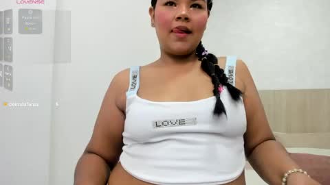 Esmeralda online show from April 18, 7:29 pm