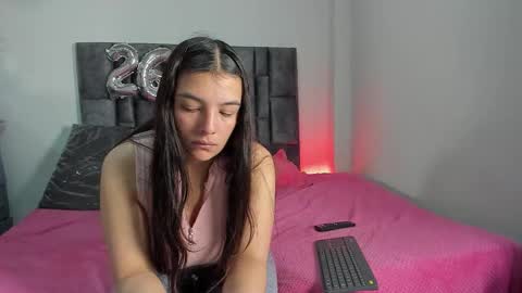 Perla online show from March 20, 7:13 am