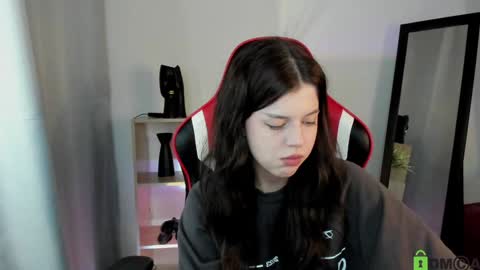 esteria online show from January 18, 6:43 pm