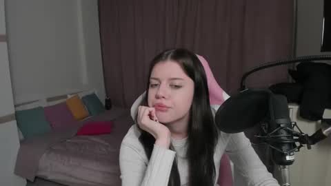 esteria online show from January 8, 2:25 am