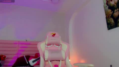 estefany_squirt online show from March 22, 4:29 am