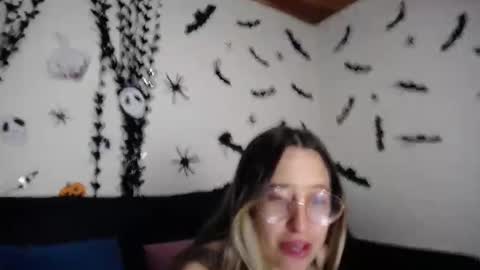 esteffy_love online show from November 6, 1:28 pm