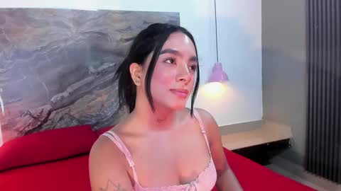 Snapshot of estefy_gomez1 chatting on February 26, 3:25 am Stefy online show from February 26, 3:25 am