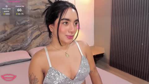 Snapshot of estefy_gomez1 chatting on March 9, 3:43 am Stefy online show from March 9, 3:43 am