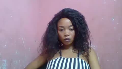 estelah20 online show from October 1, 11:04 am