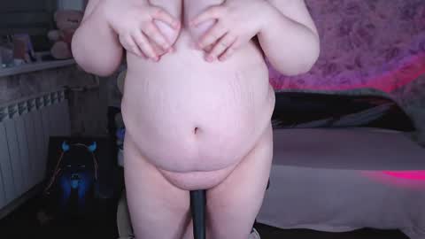 estelle_hicks online show from April 25, 6:38 pm