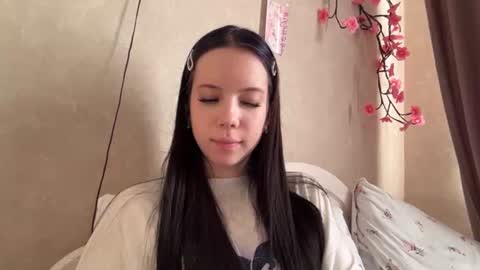 estellezdebski online show from July 10, 3:56 pm