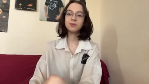 estellezdebski online show from June 10, 4:16 pm