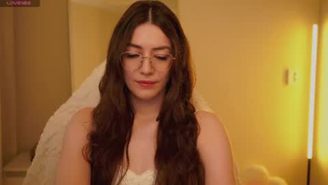 Ester online show from June 12, 5:04 am