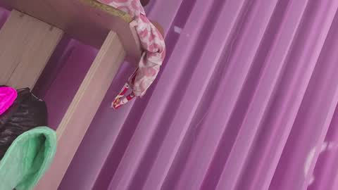 Estrella online show from April 24, 11:57 am