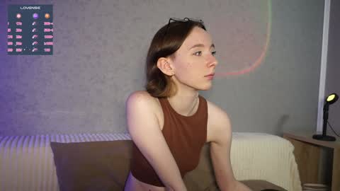 Snapshot of euphoria_girls chatting on February 7, 7:06 pm check about me online show from February 7, 7:06 pm
