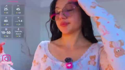 Eva online show from June 10, 9:02 pm