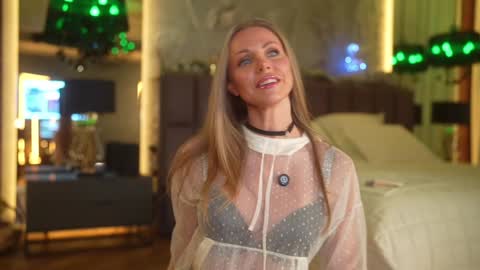 Eva online show from December 5, 7:59 pm