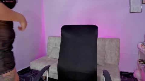 Snapshot of eva_hillss69 chatting on September 13, 12:18 am Eva online show from September 13, 12:18 am
