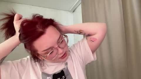 eva_kittenn online show from June 6, 4:35 pm