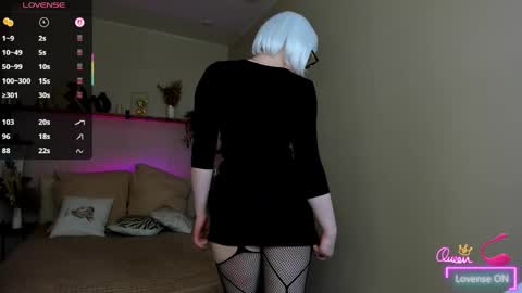 Eva online show from April 26, 8:39 pm