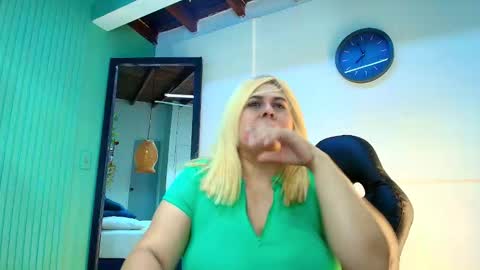 eva_love49 online show from March 11, 7:05 pm