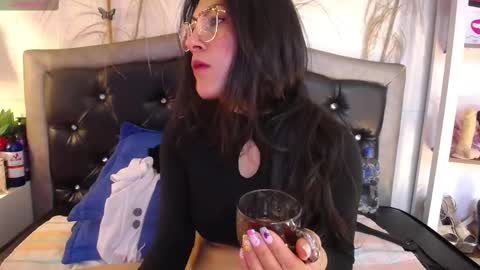 Eva Notty  online show from February 20, 1:30 pm