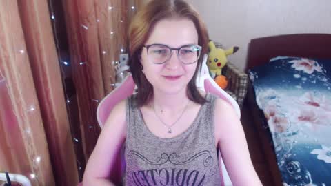 Snapshot of eva_orchid chatting on December 27, 7:03 pm Eva online show from December 27, 7:03 pm