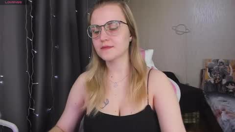 Eva online show from April 22, 3:09 pm