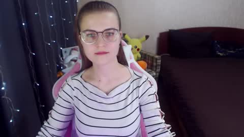 Snapshot of eva_orchid chatting on February 9, 4:50 pm Eva online show from February 9, 4:50 pm