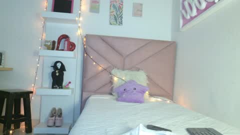 Eva Sin online show from April 12, 12:03 am