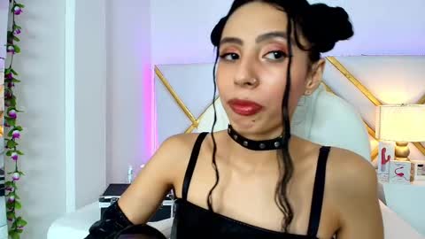 EVA CLOEE online show from September 23, 4:43 am