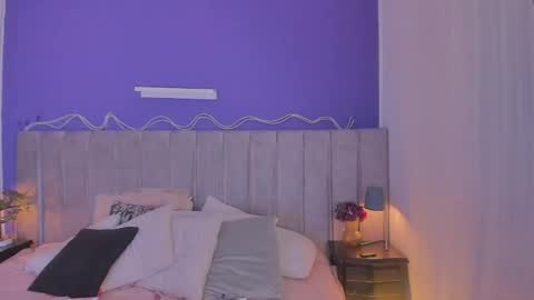 julieth online show from April 25, 8:06 pm